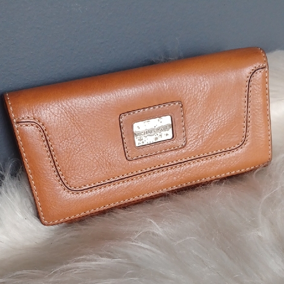 Vintage Michael Kors Tan Leather Wallet - Picture 1 of 16
